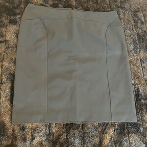 Worthington Charcoal Gray Pencil Skirt Size 18 Career Office Classic